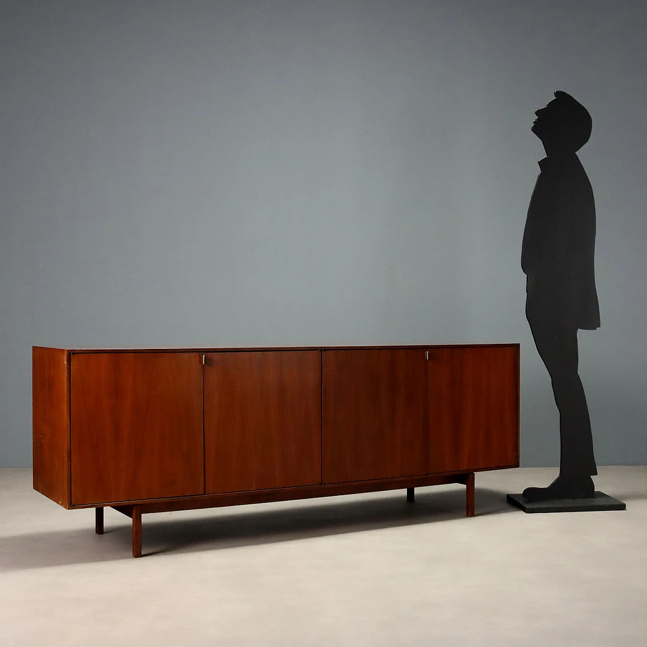 Sideboard with walnut veneer, 20th century 3