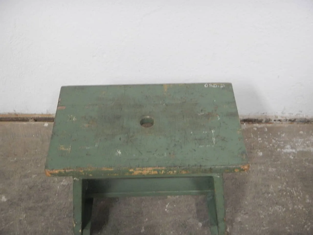 Sgabello di appoggio in legno di abete 1960 4