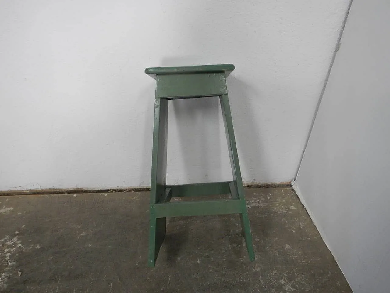 Sgabello in legno di abete 1960 7