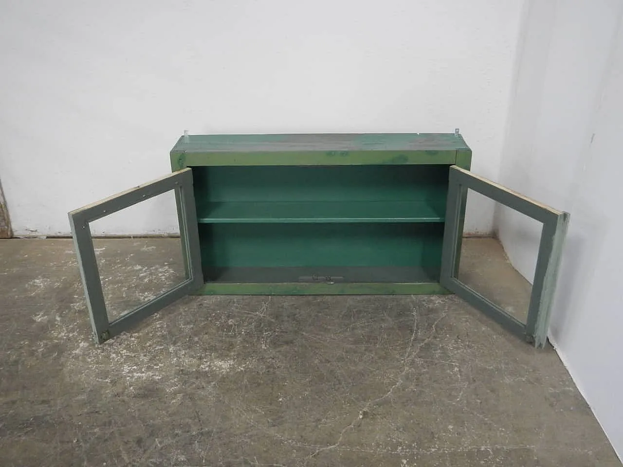 Vetrinetta in legno di abete 1960 3