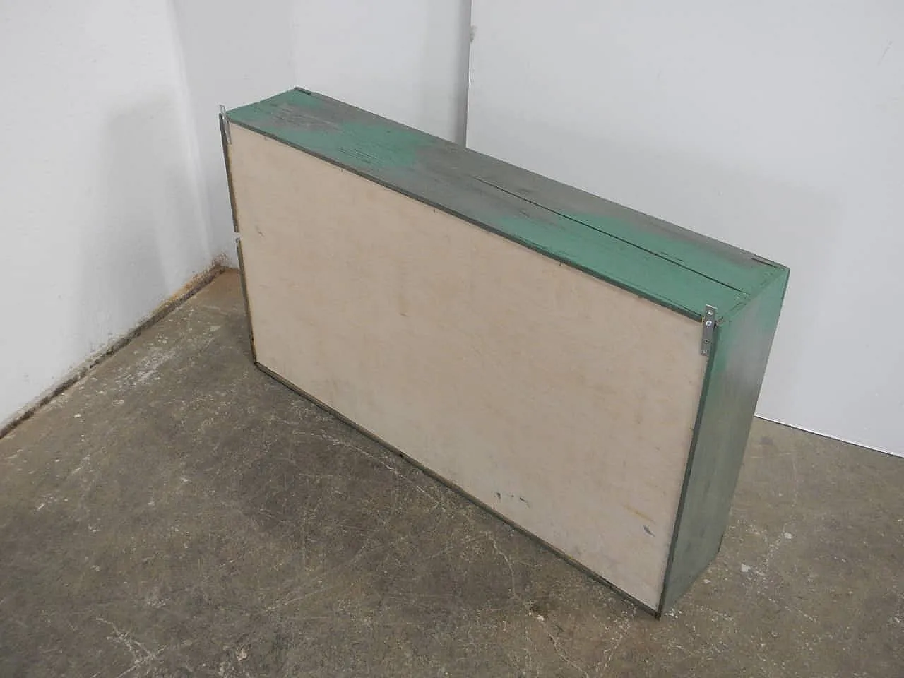 Vetrinetta in legno di abete 1960 8