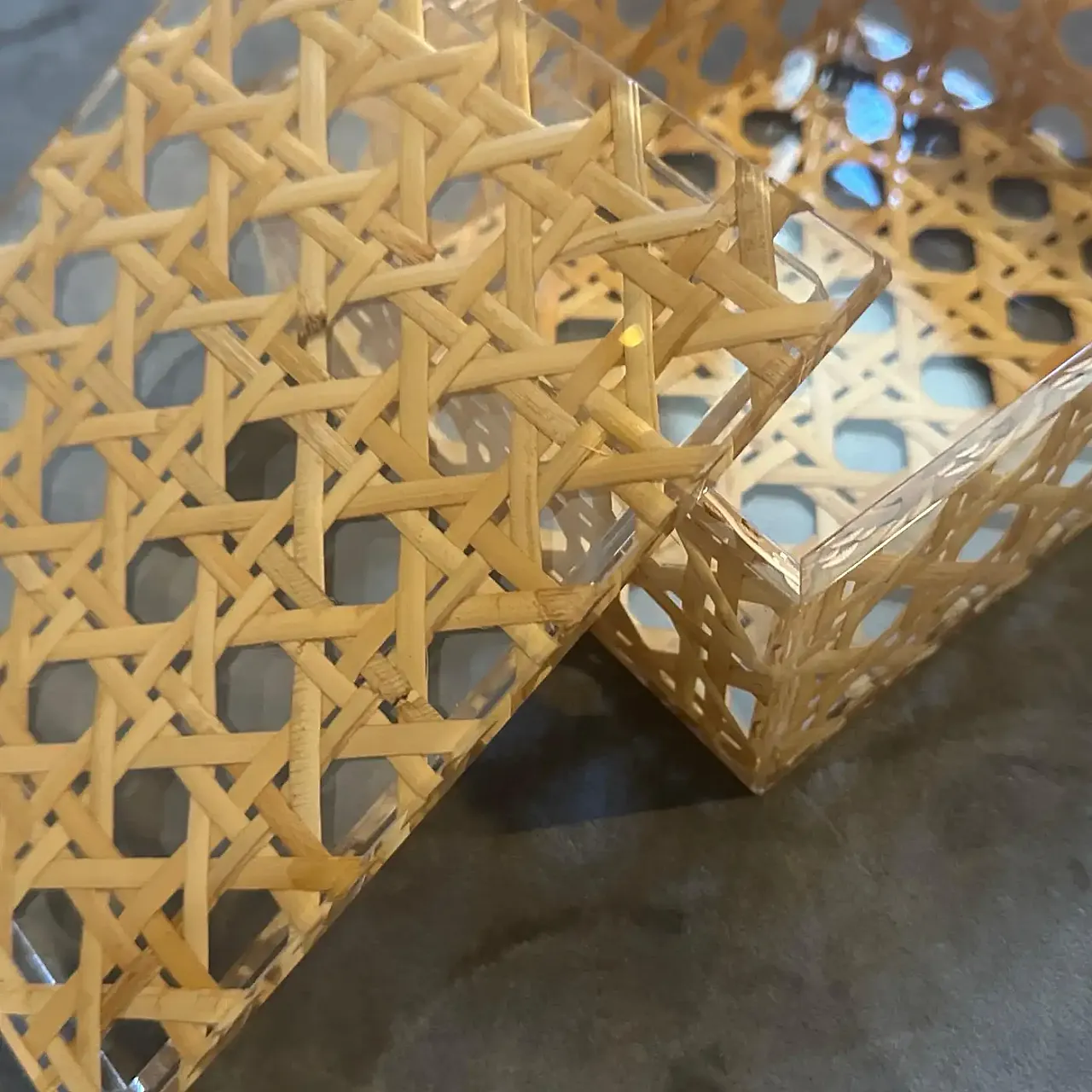 Scatola di lusso in plexiglass e paglia di Vienna di Dior Home,anni 80 8