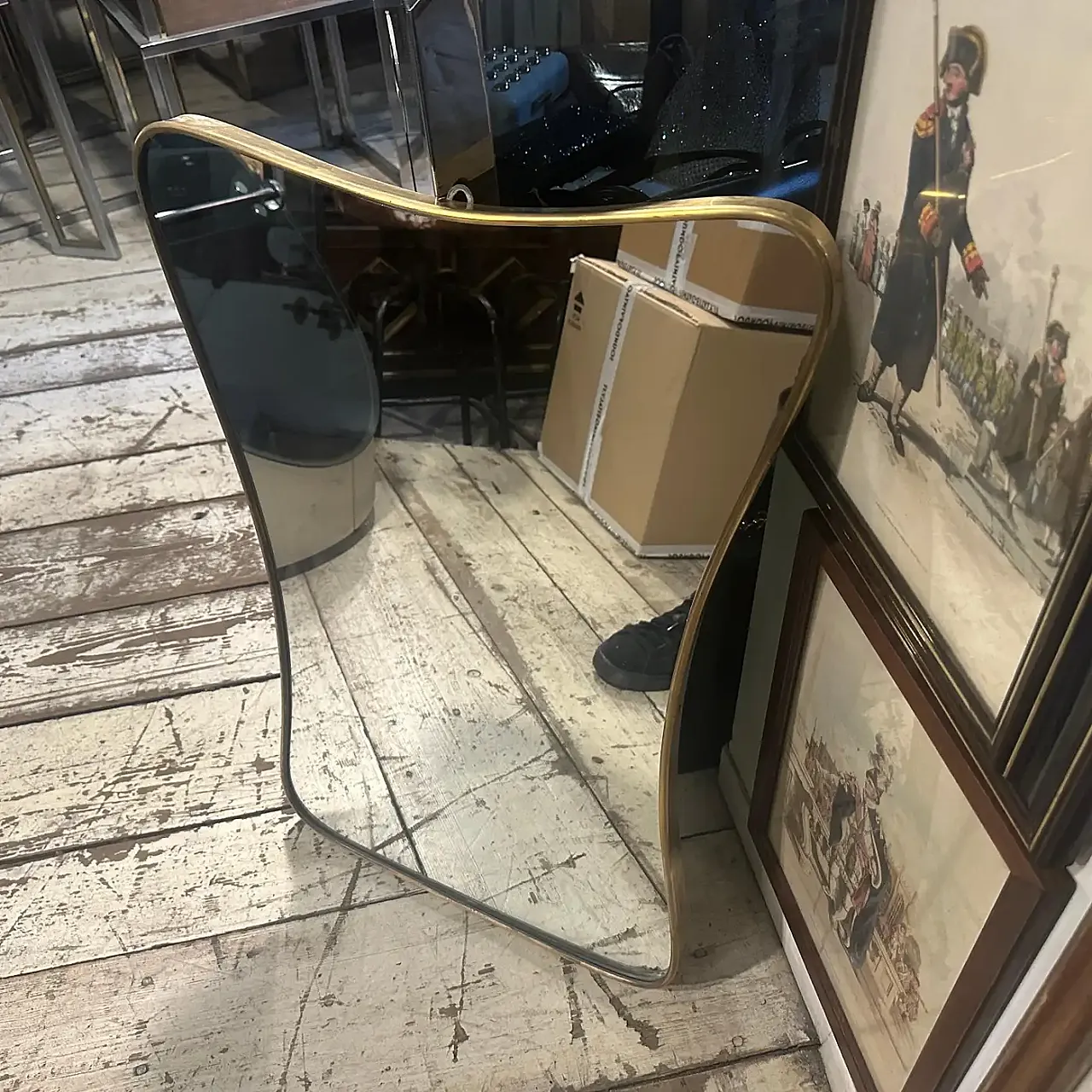 Specchio in ottone a forma di biscotto di Gio Ponti, anni '50 2