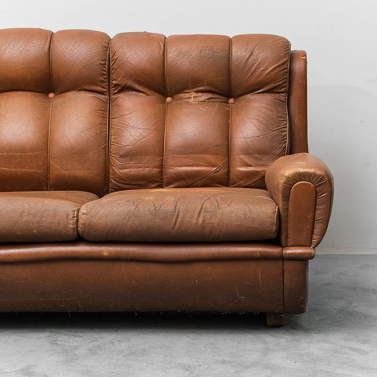 3-seater sofa in brown leather, 1970s 2