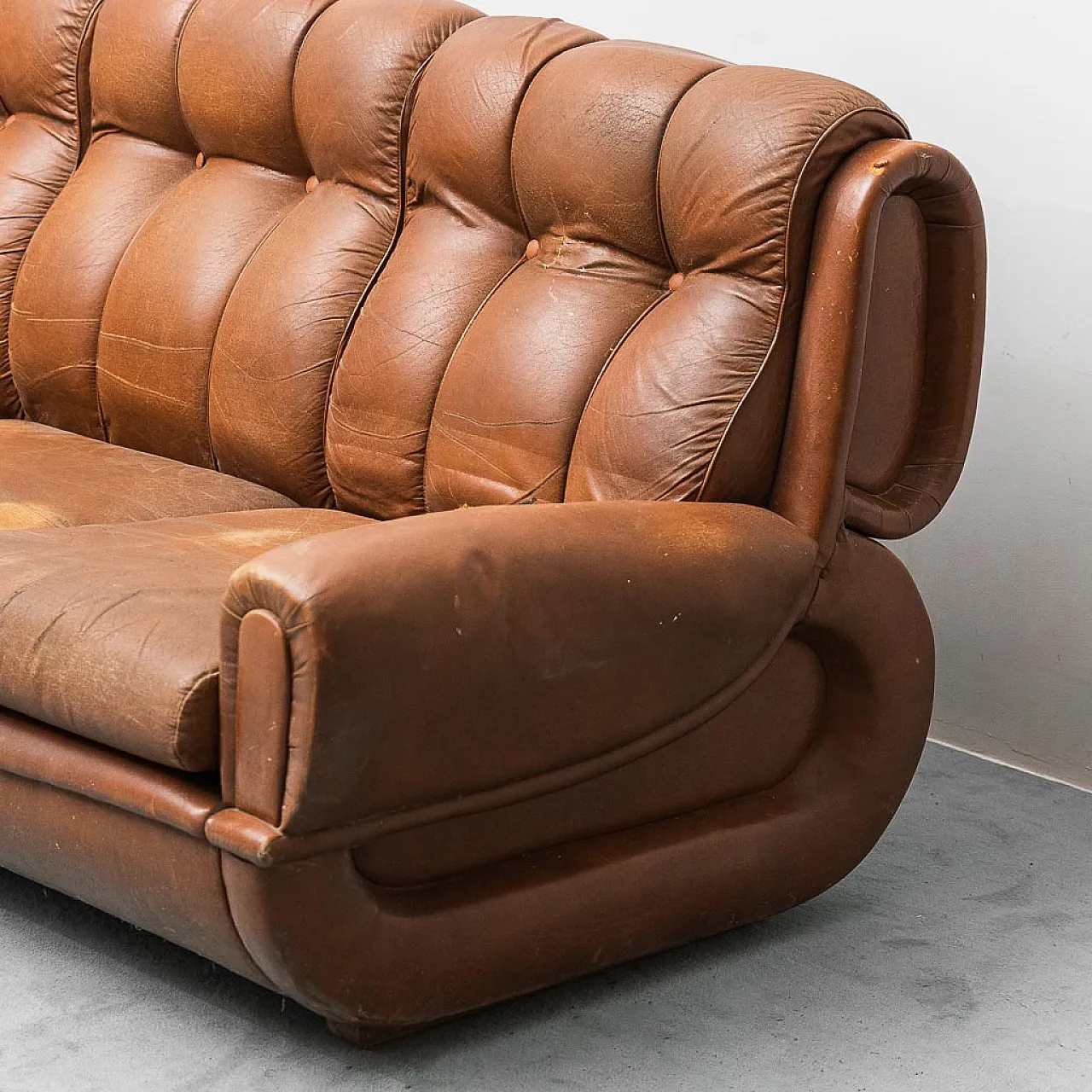 3-seater sofa in brown leather, 1970s 4