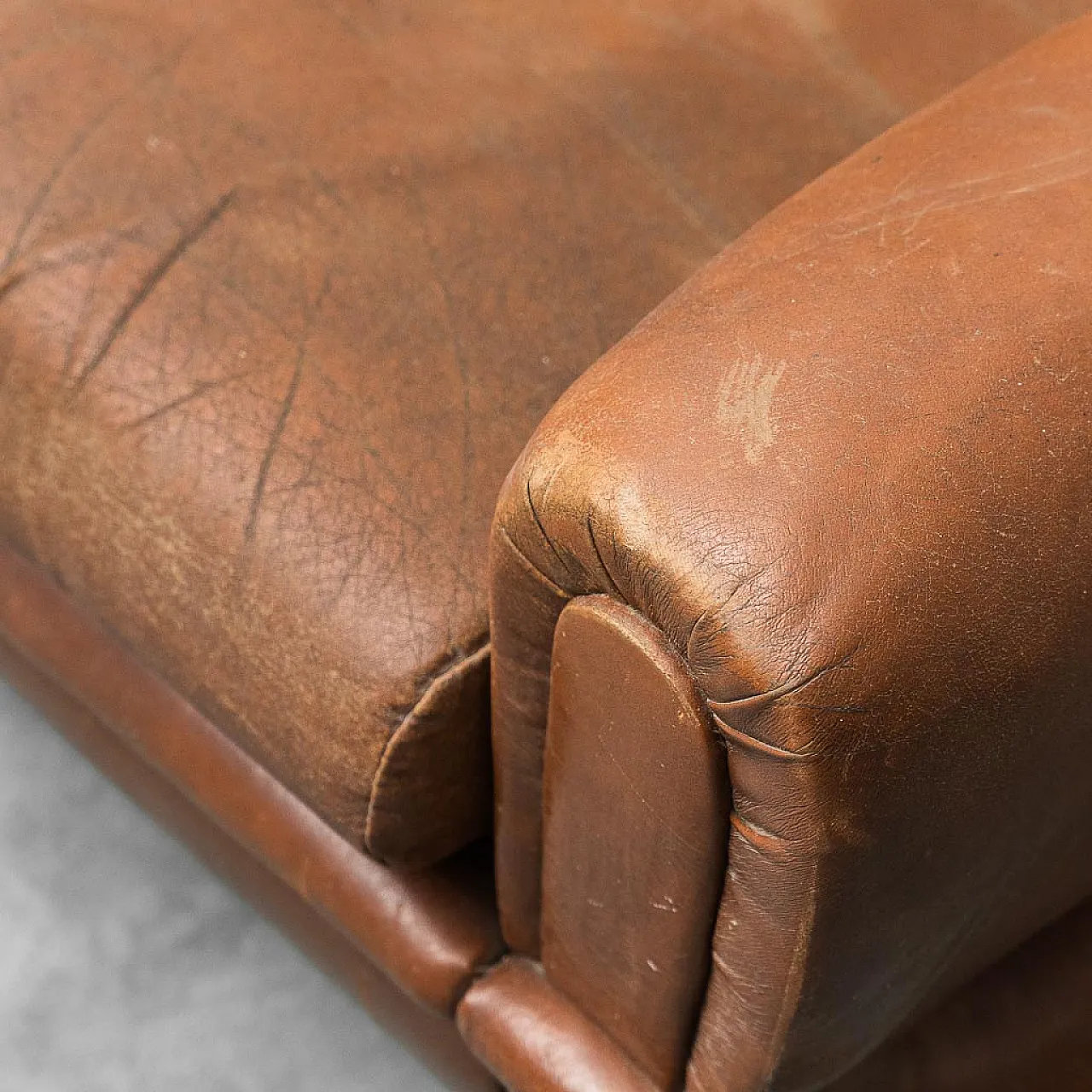 3-seater sofa in brown leather, 1970s 7