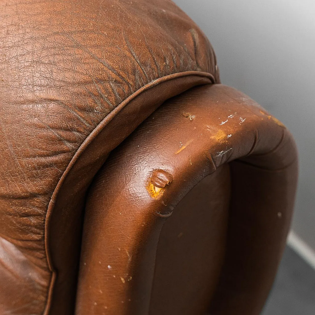 3-seater sofa in brown leather, 1970s 11