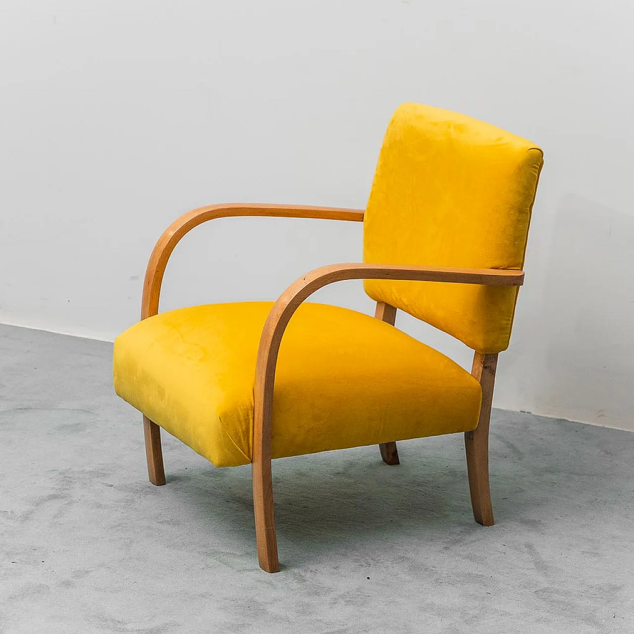 Pair of armchairs in yellow velvet and wood, 1950s 9