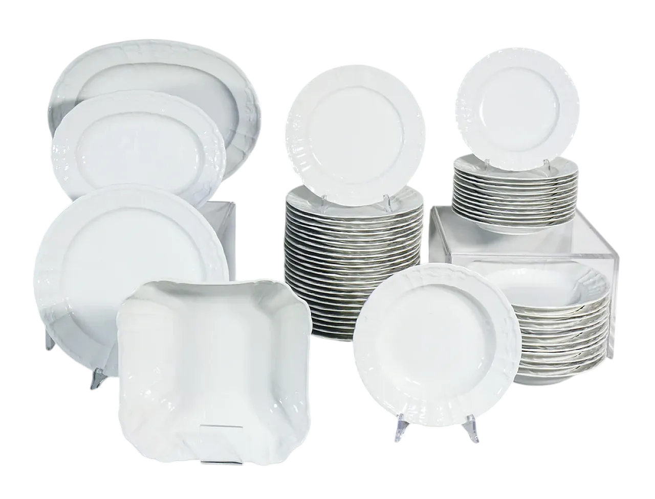 52 piatti Rocaille di Krister Porzellan Manufaktur, metà '900 12