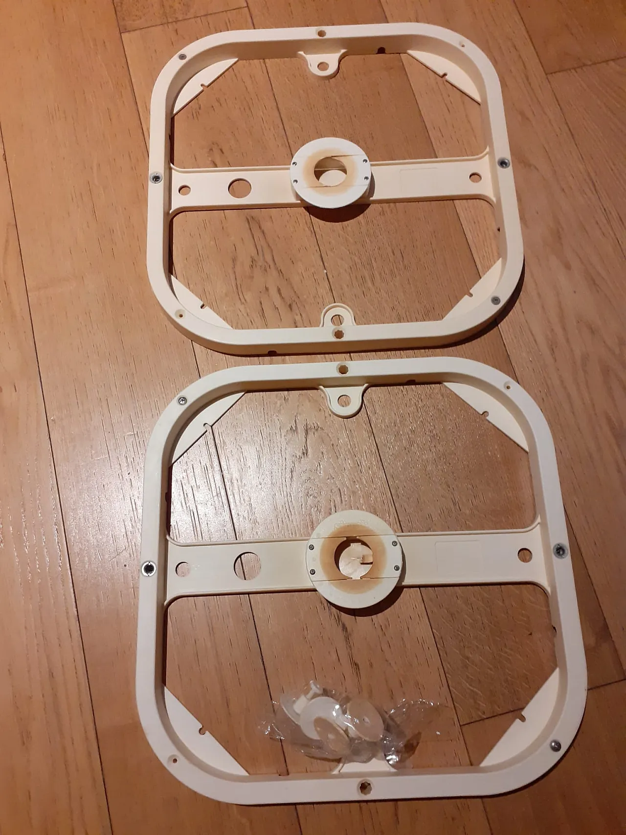 2 Lampade Saori Q1 di Kazuhide Takahama per Sirrah, anni '70 19