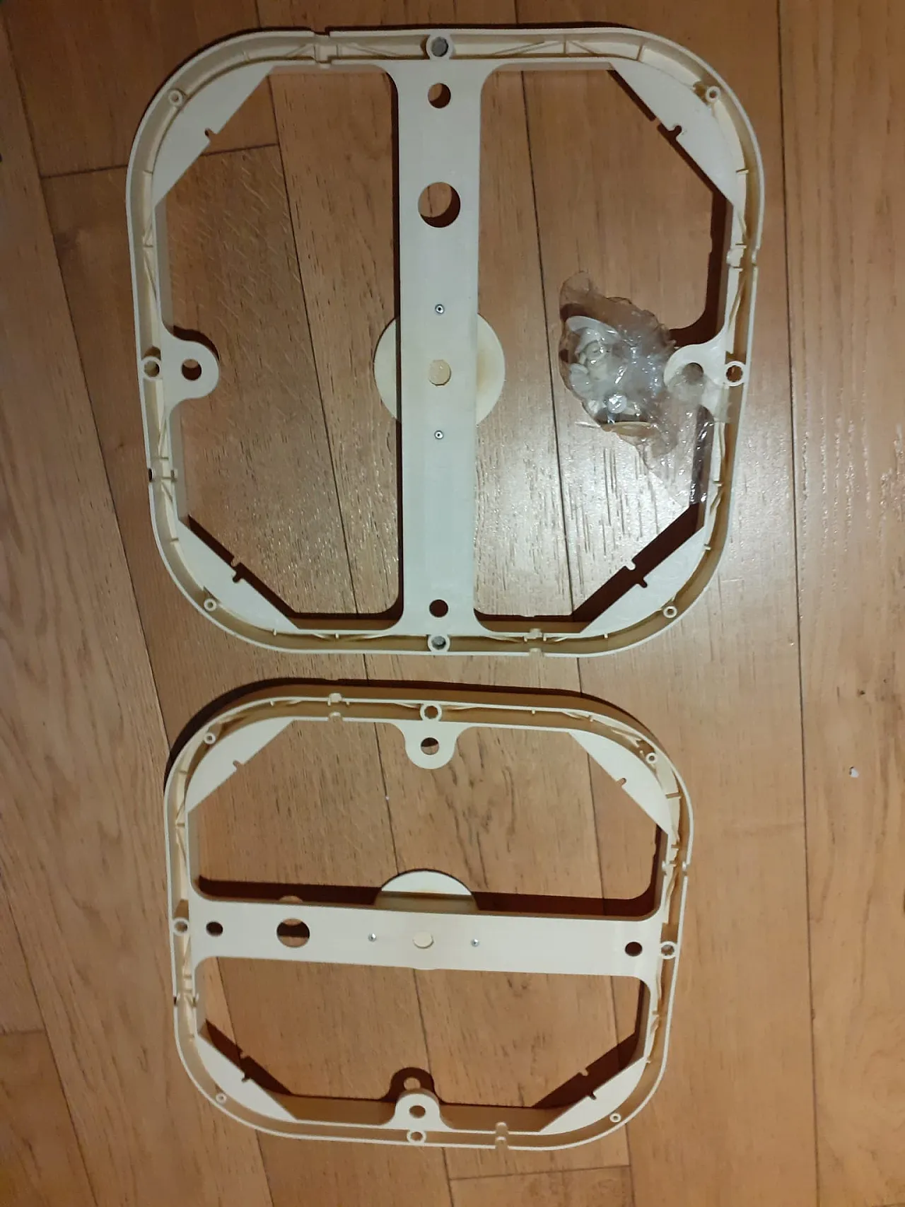 2 Lampade Saori Q2 di Kazuhide Takahama per Sirrah, anni '70 19