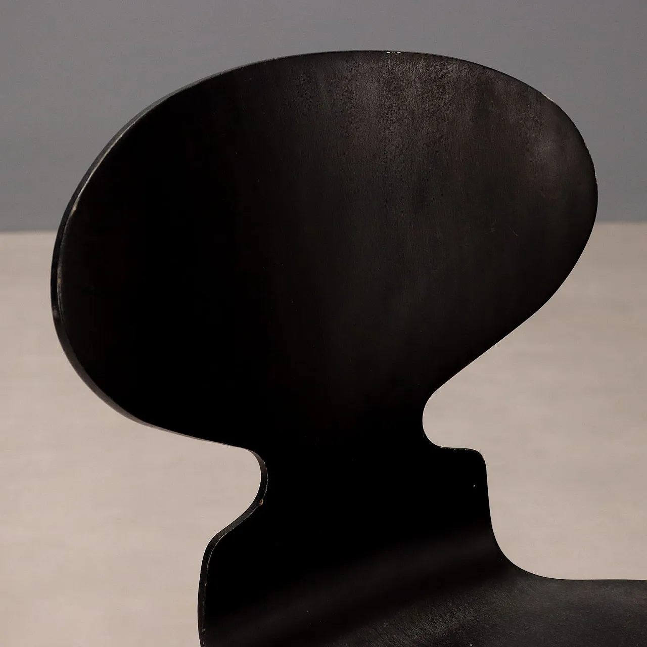 5 sedie di Fritz Hansen Ant per Arne Jacobsen, fine '900 4