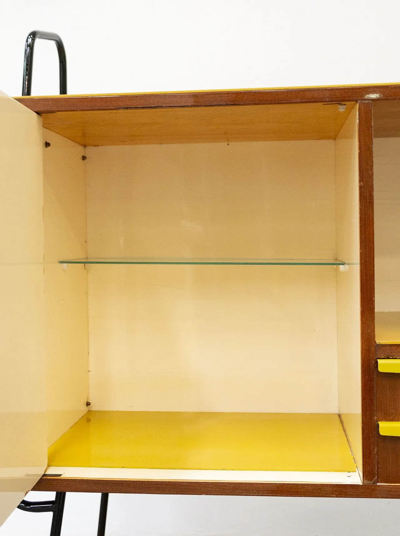 Mobile da sala impiallacciato mogano laccato lucido, fine '900 5