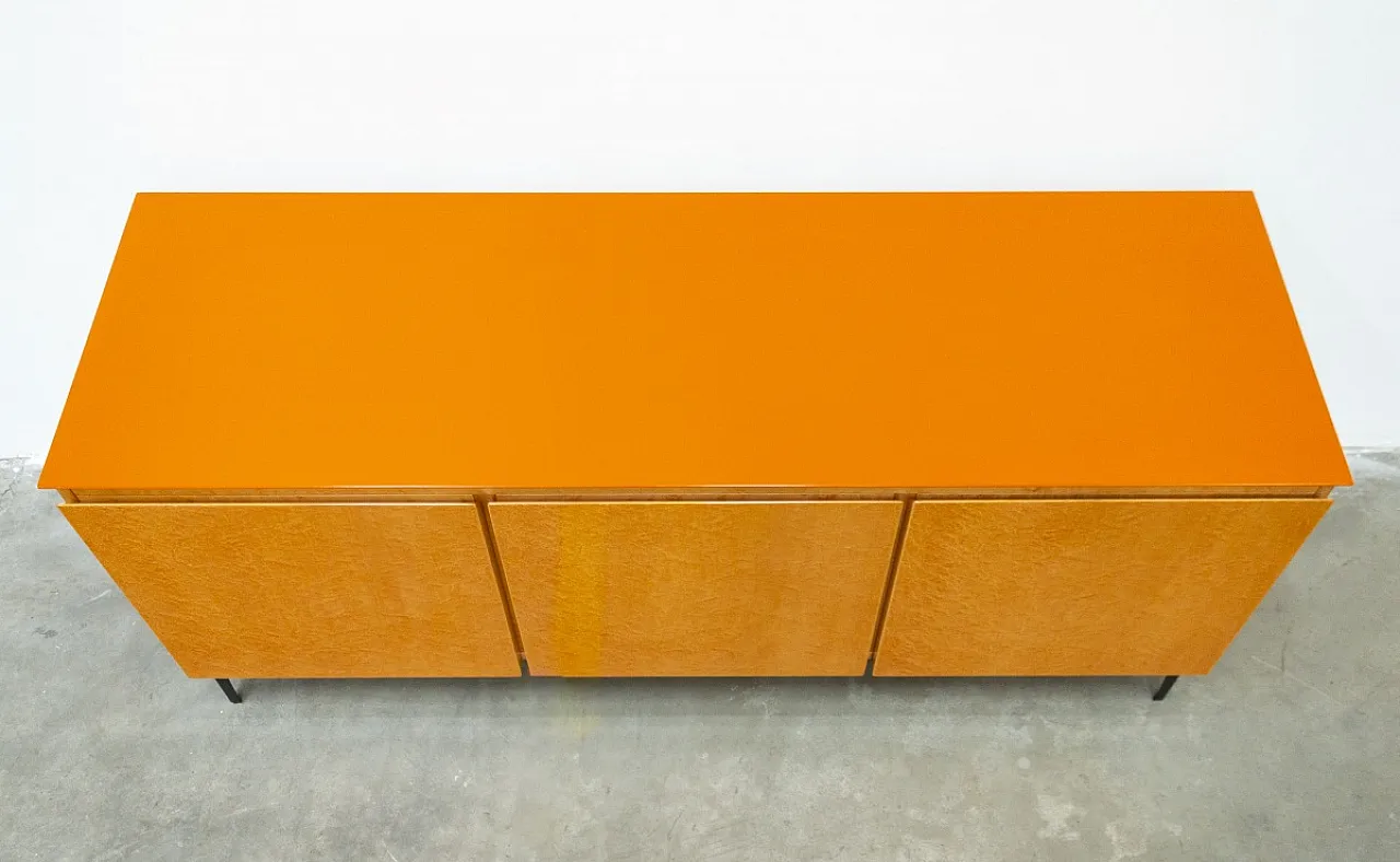 Credenza in legno laccato, anni '70 6