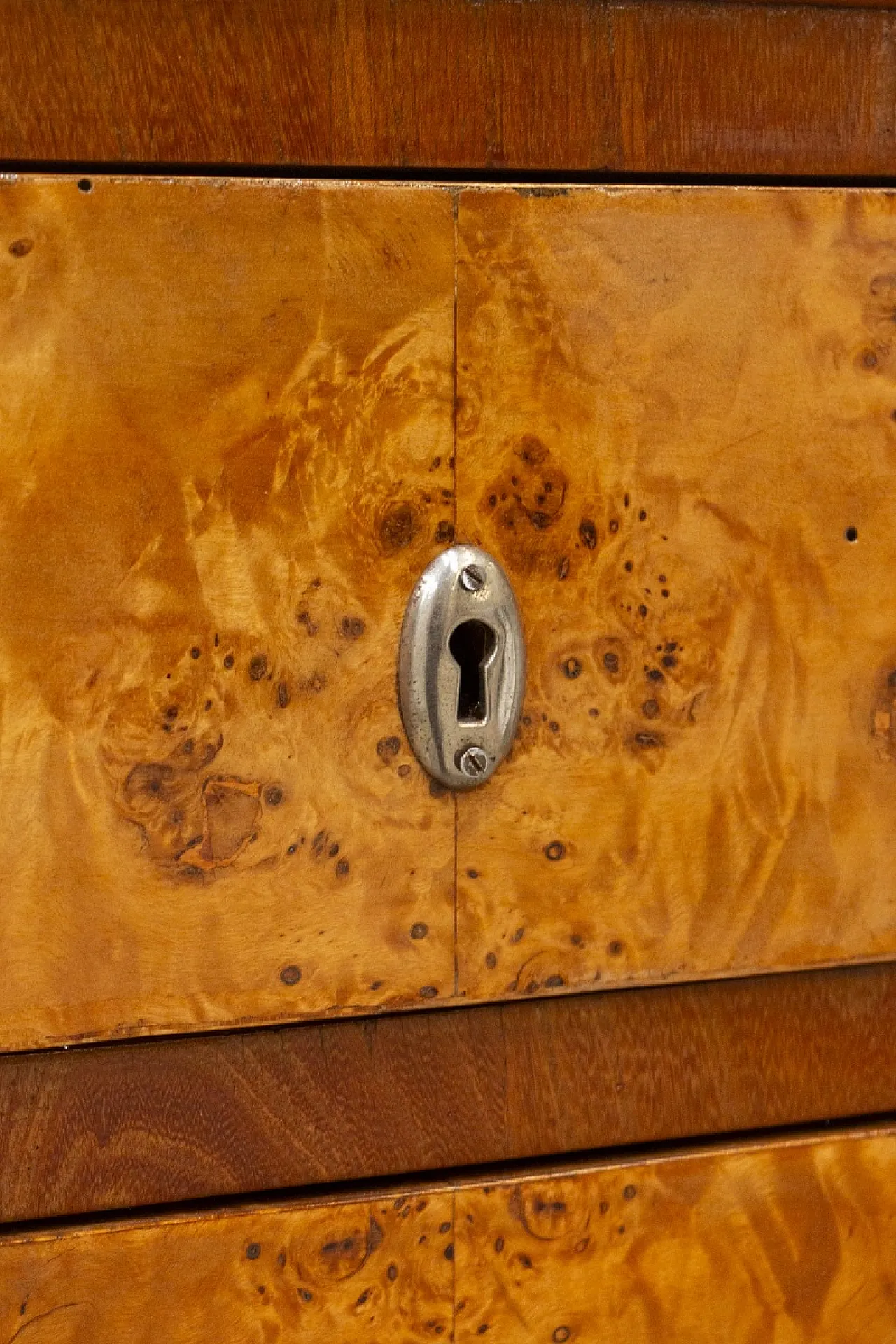 Comò Art Déco in radica di betulla, anni '40 10