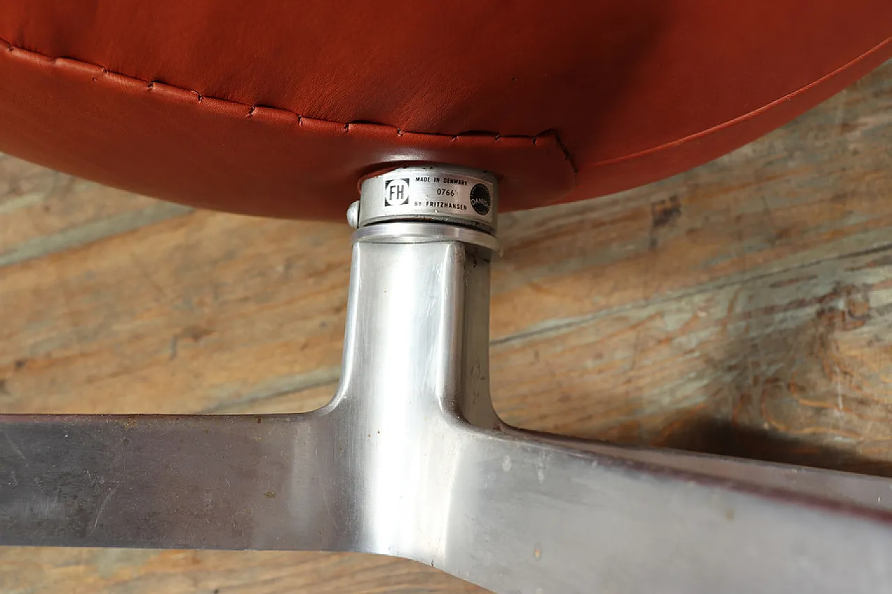 Sedia Egg in pelle di Fritz Hansen 10