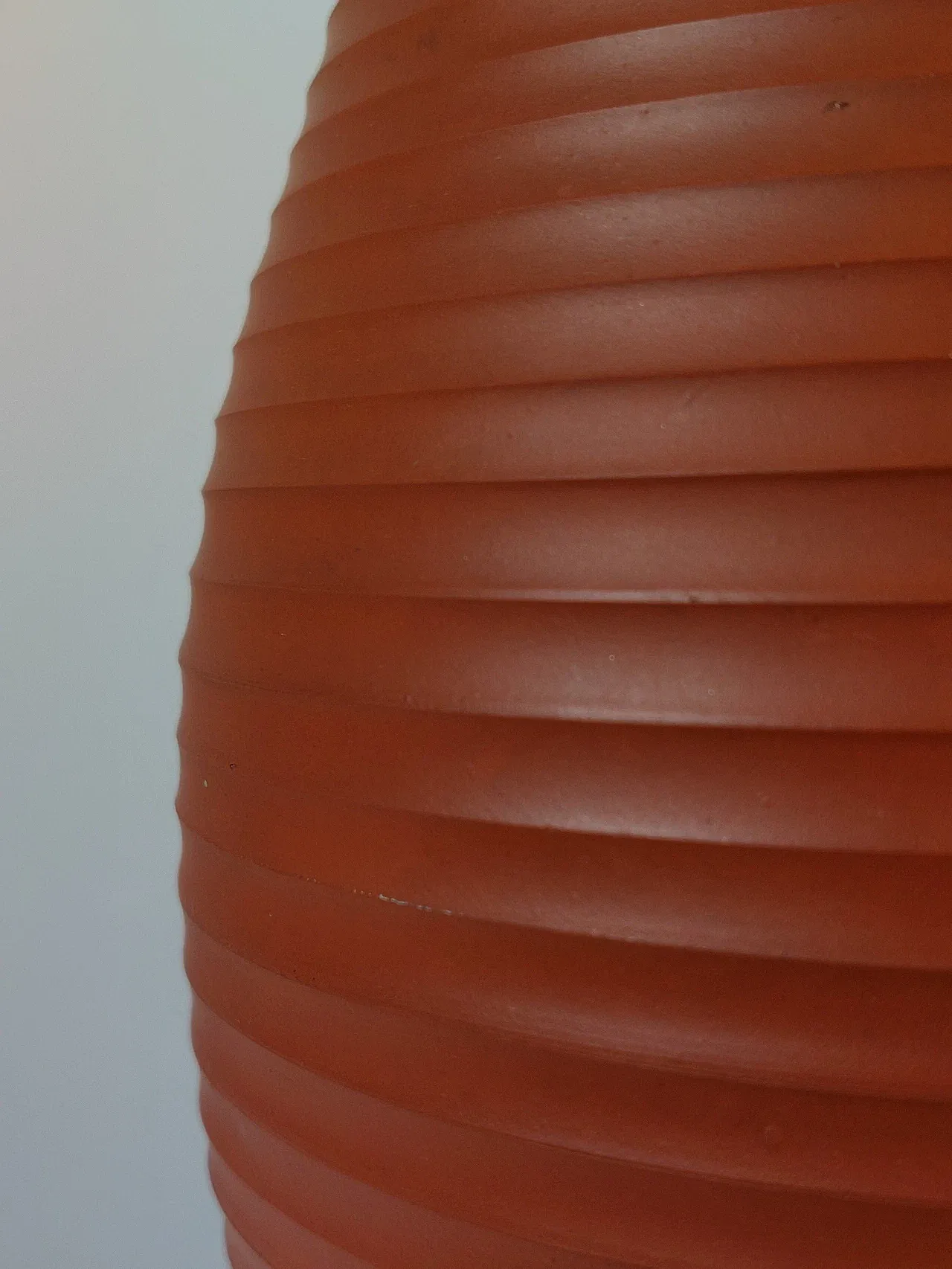 Vaso in terracotta decorazione a coste Jawa, anni '90 3