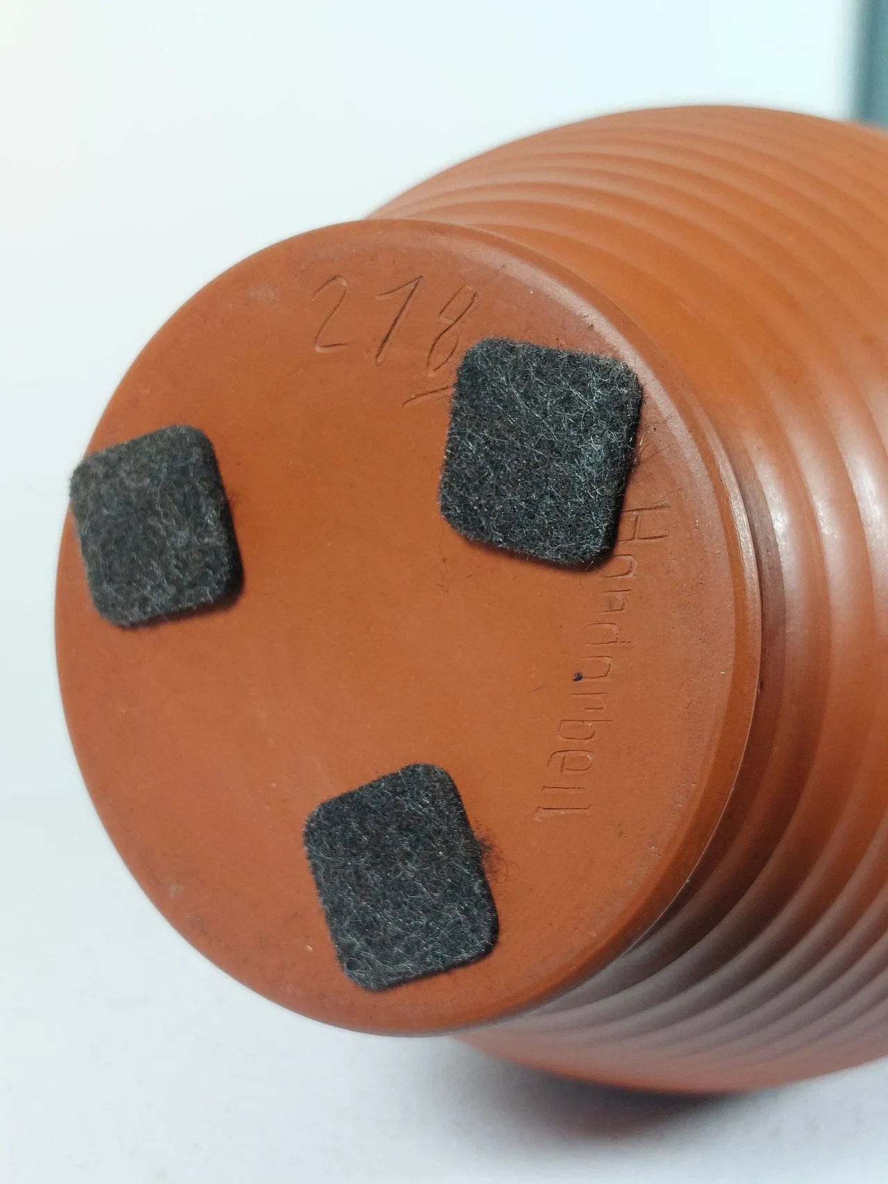 Vaso in terracotta decorazione a coste Jawa, anni '90 7