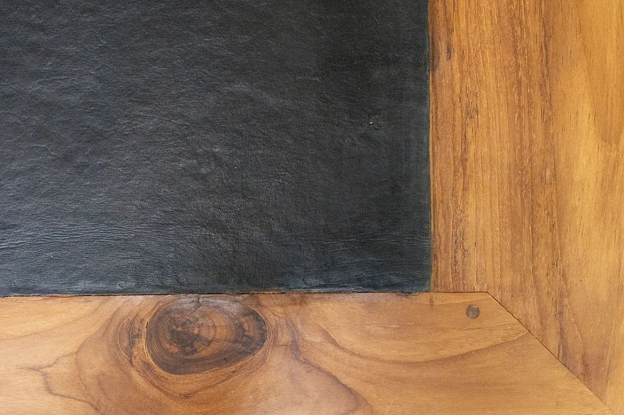 Scrivania indonesiana in legno massello di teak, primo '900 8