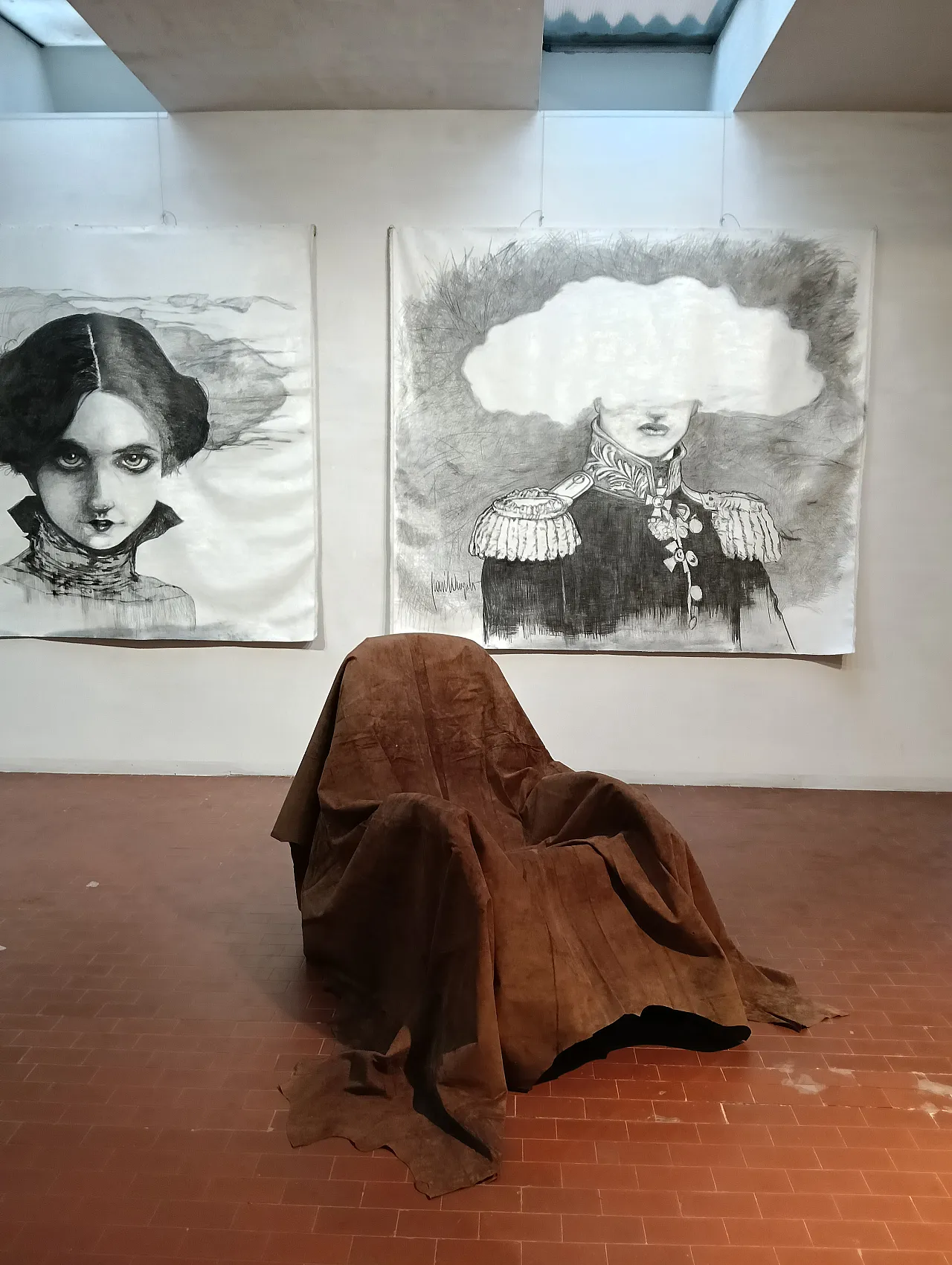 Animalier style rocking armchair, 70s 1