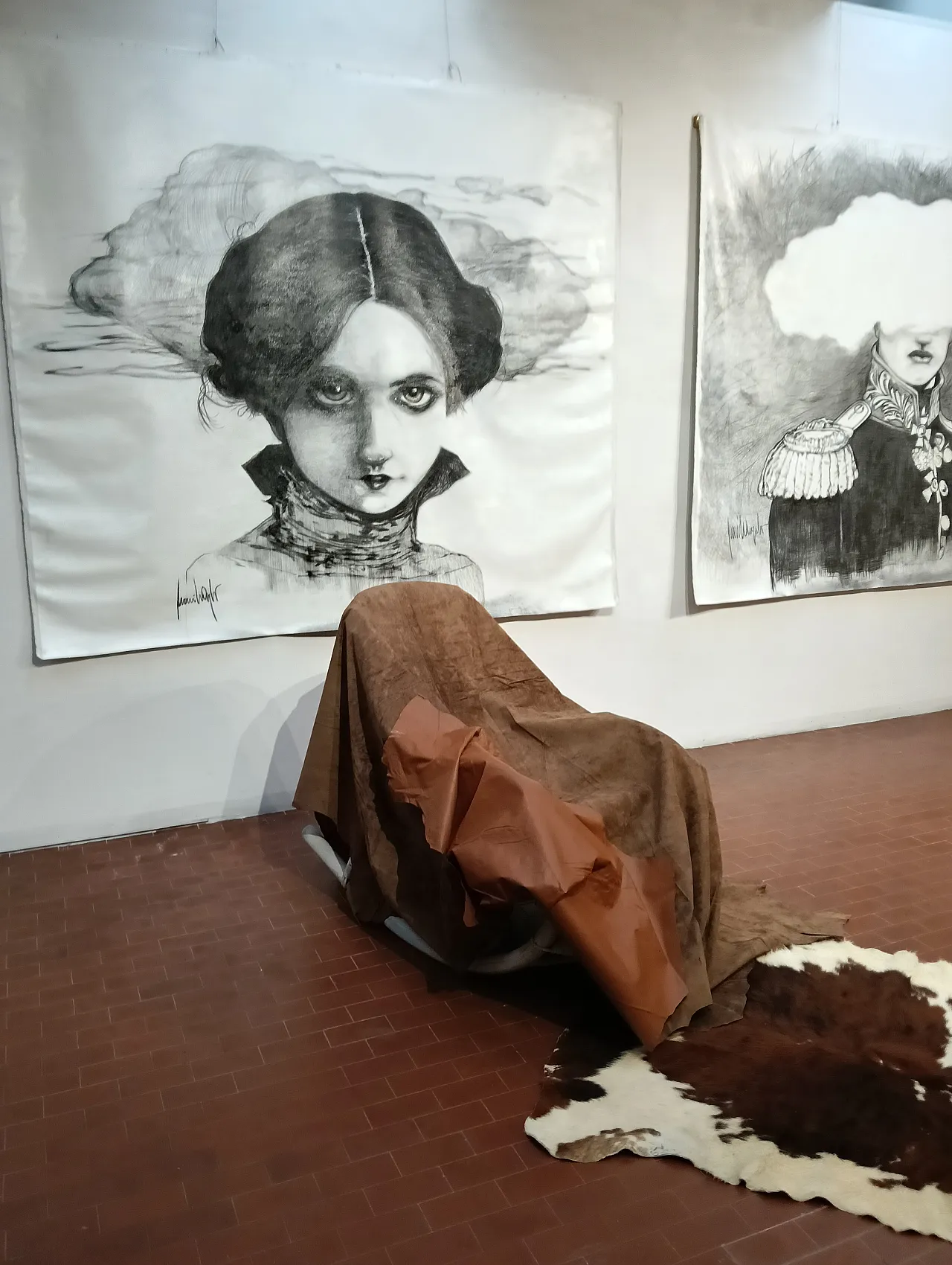 Animalier style rocking armchair, 70s 11