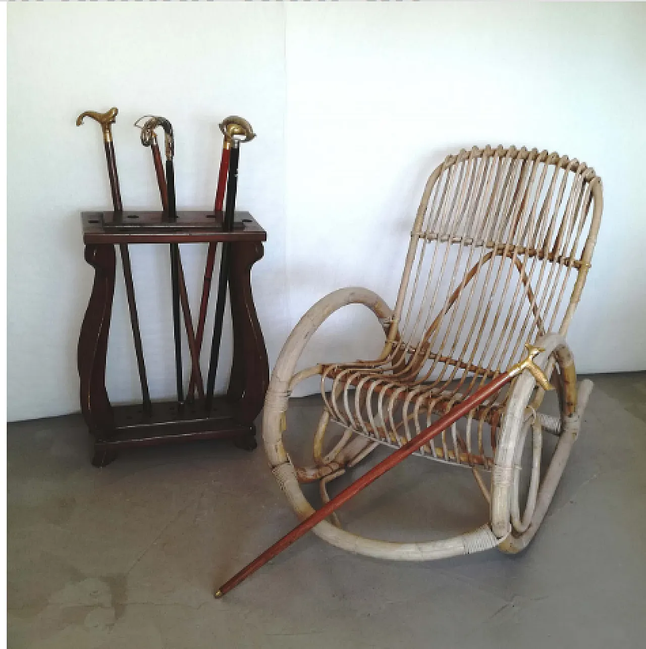 Animalier style rocking armchair, 70s 12