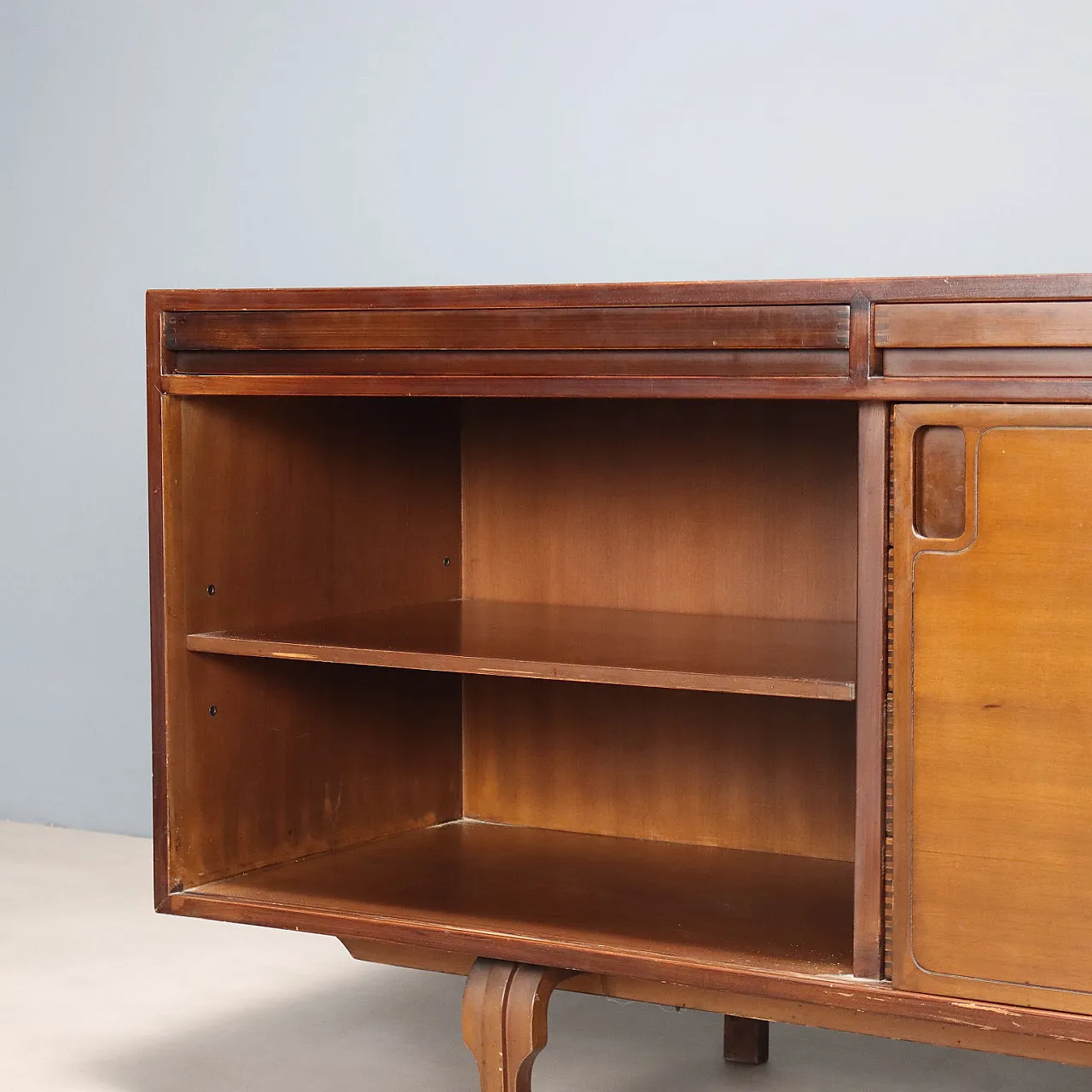 Credenza con ante scorrevoli e cassetti impiallacciata in noce, '900 5