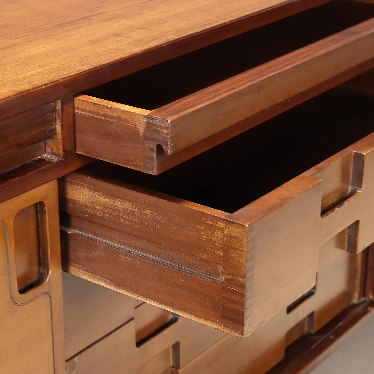 Credenza con ante scorrevoli e cassetti impiallacciata in noce, '900 6