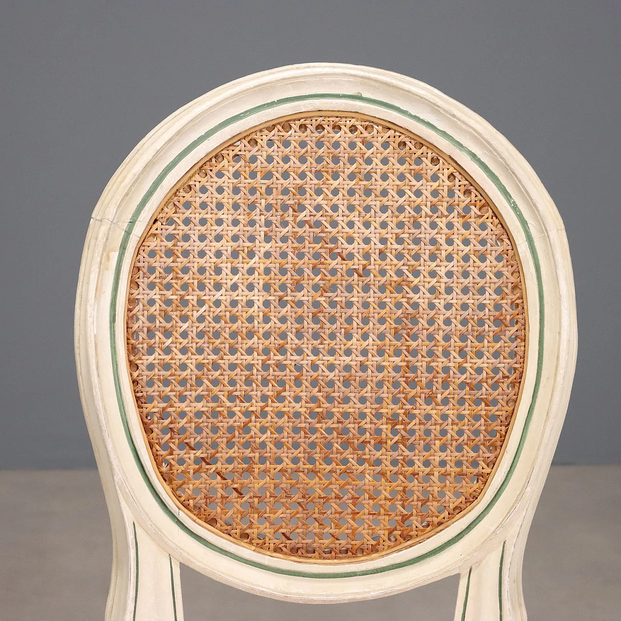 Coppia di sedie in legno laccato e paglia di Vienna, '900 3