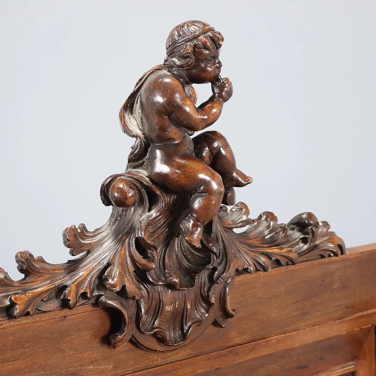 Richly carved walnut bench, late 19th century 5