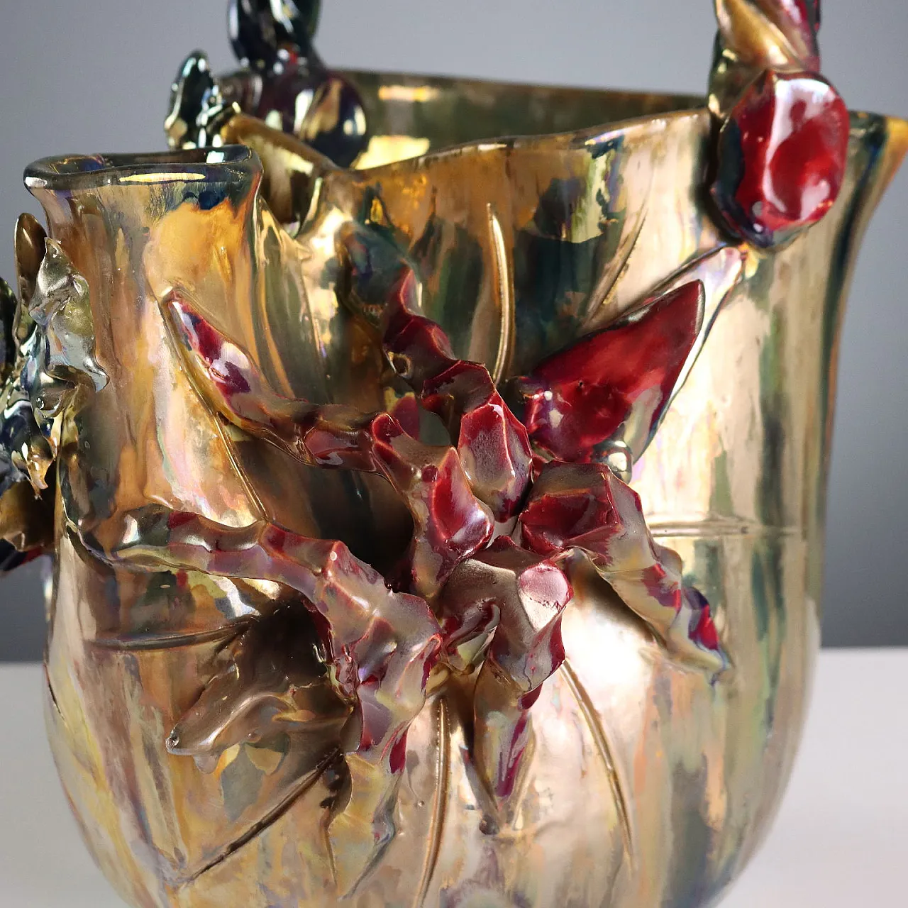 Ceramic pourer with metallic luster, 20th century 4