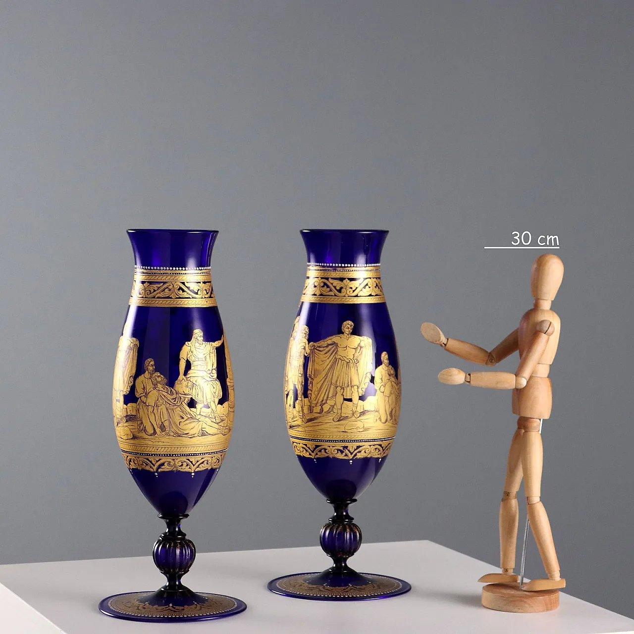 Coppia di vasi in vetro soffiato blu a forma di fuso, '900 2