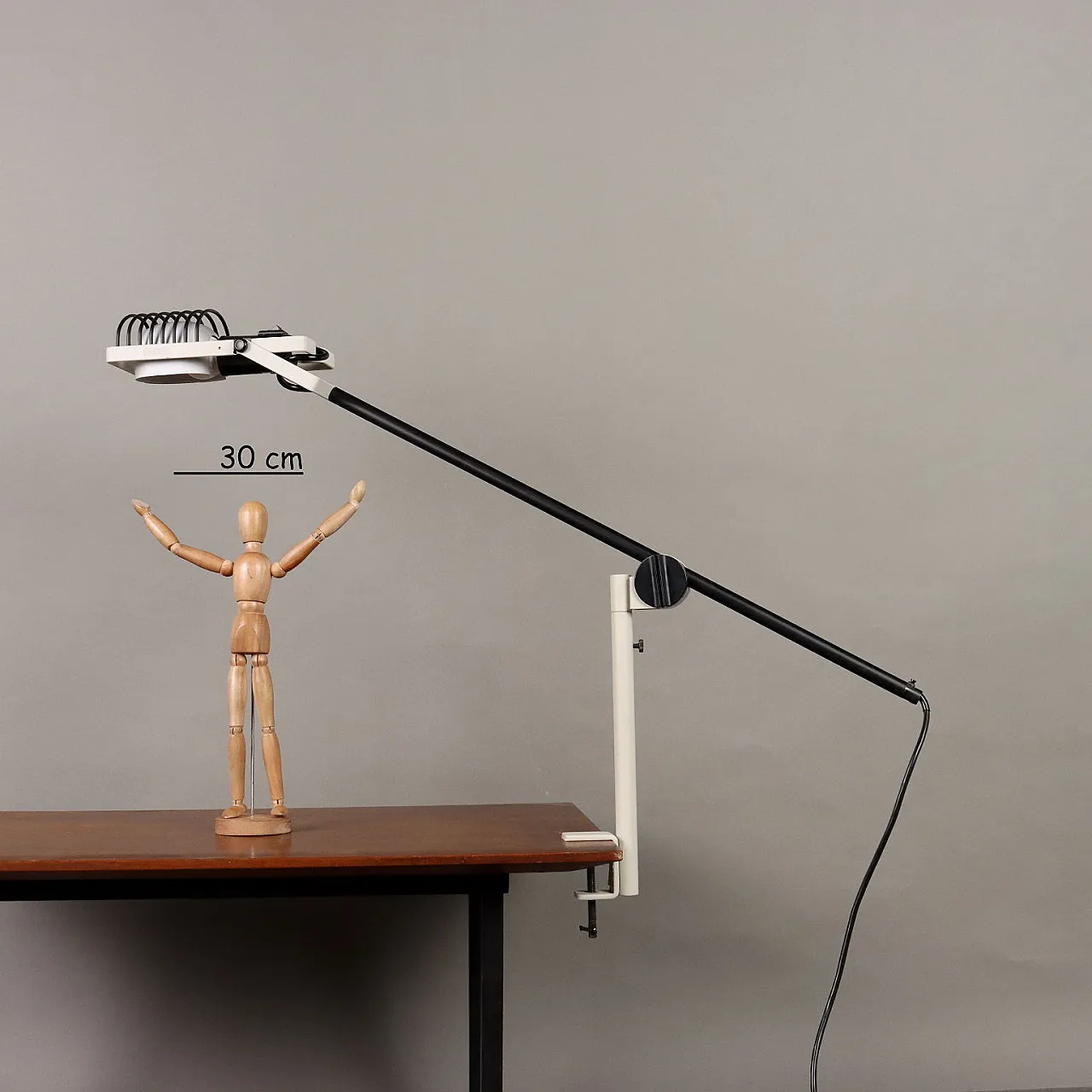 Lampada Sintesi Morsetto di Ernesto Gismondi per Artemide, fine '900 2