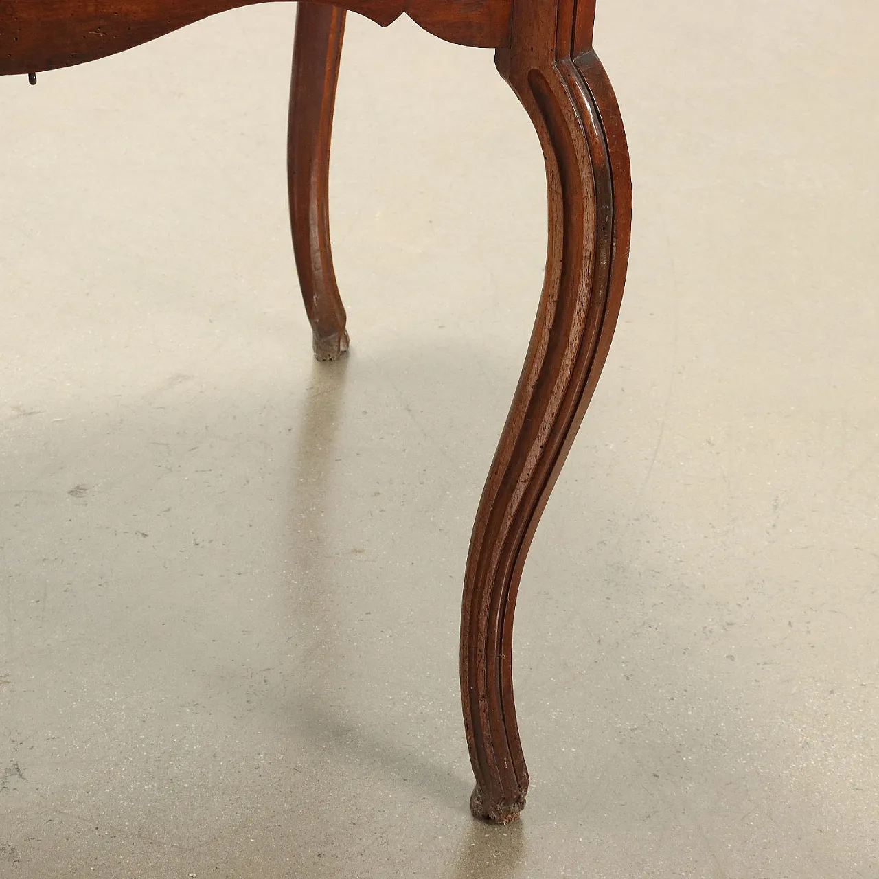 Emilian Barocchetto walnut side table with inlays, mid-18th century 5