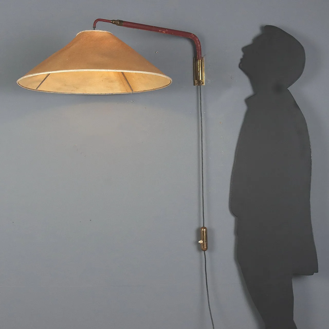 Lampada da parete in ottone, carta e pelle, anni '50 2