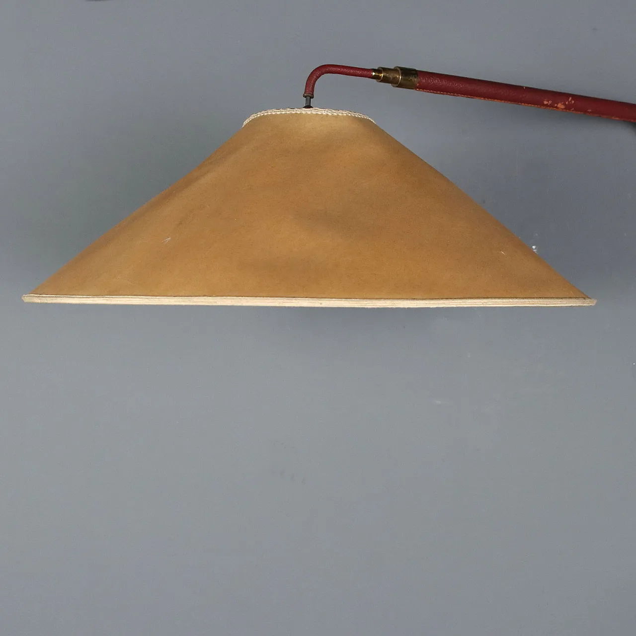 Lampada da parete in ottone, carta e pelle, anni '50 6