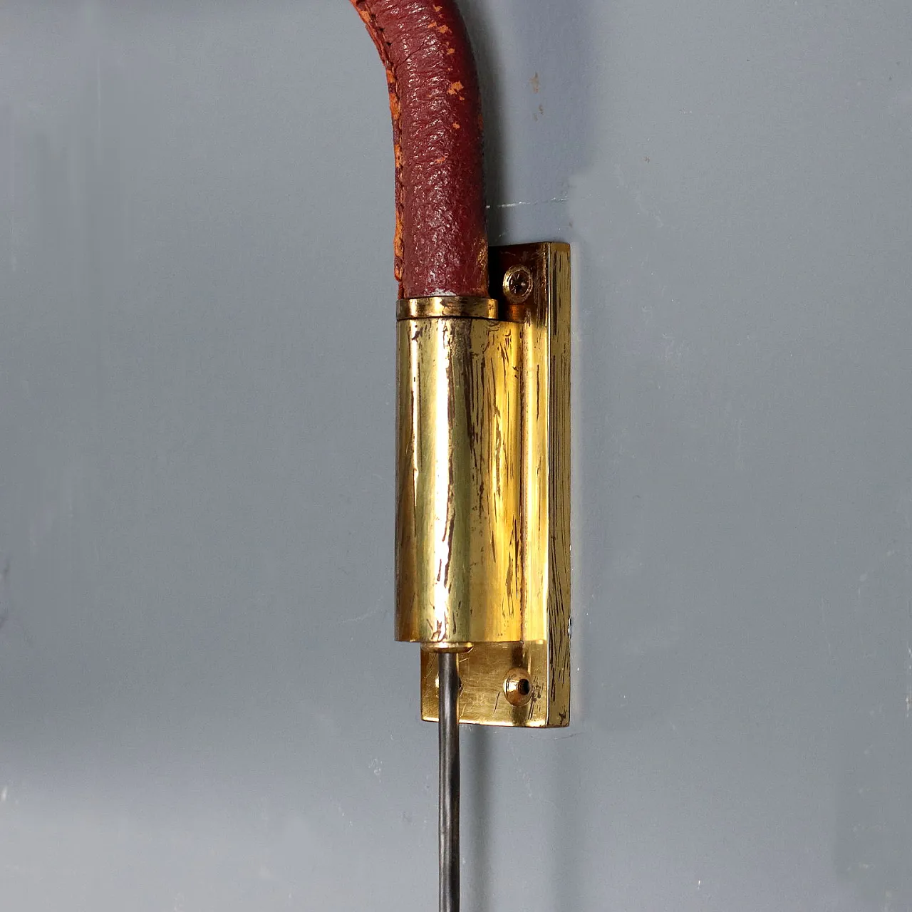 Lampada da parete in ottone, carta e pelle, anni '50 7