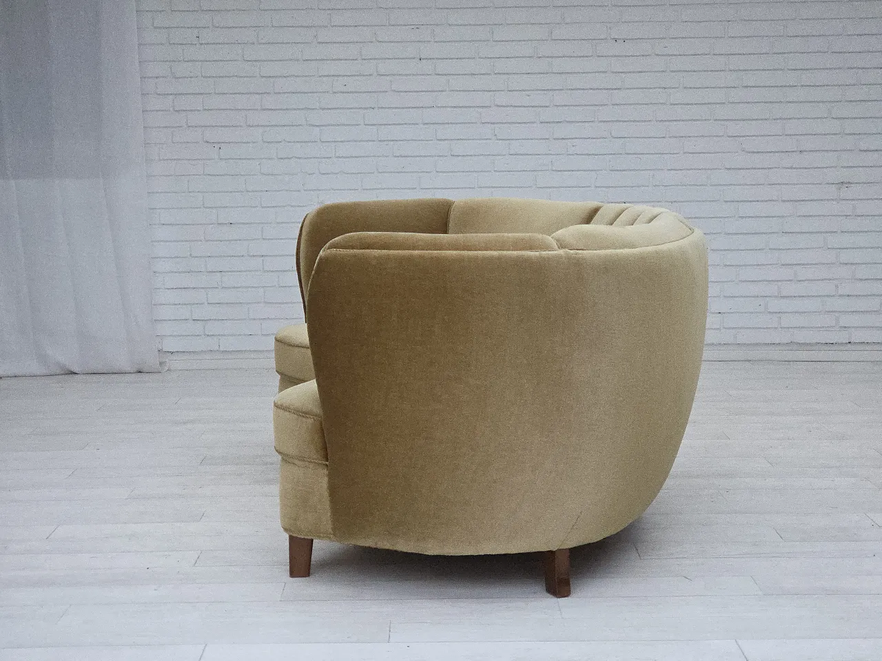 Divano danese "Banana" a 3 posti in velluto, anni '60 16