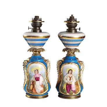Coppia di lampade in ceramica dipinta in policromia, '800