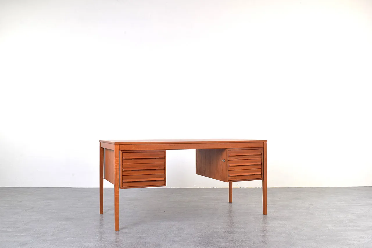 Mid-Century Teak Executive Desk by Torbjørn Afdal for Bruksbo, 1960s 1