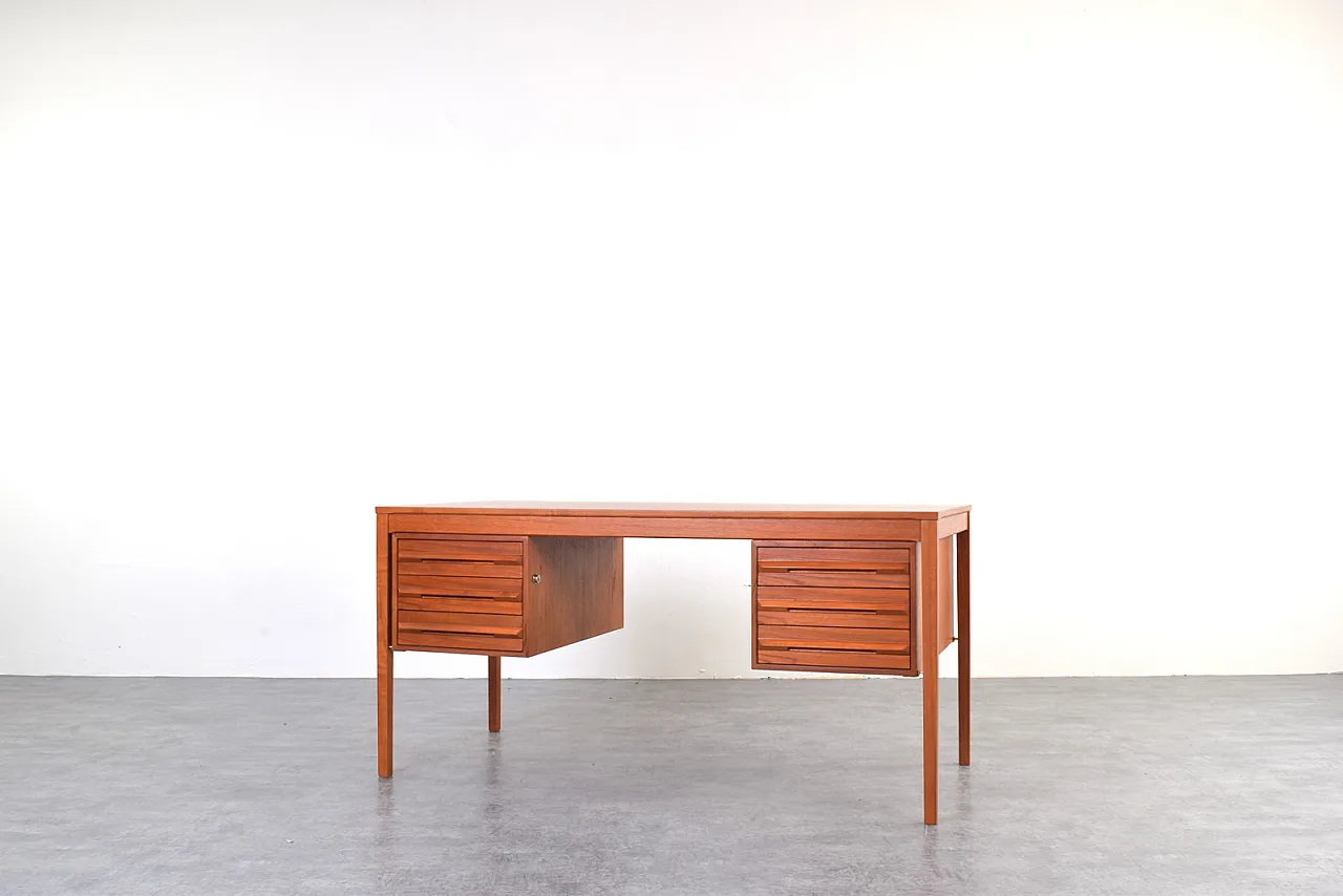 Mid-Century Teak Executive Desk by Torbjørn Afdal for Bruksbo, 1960s 2
