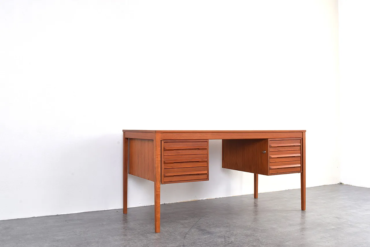Mid-Century Teak Executive Desk by Torbjørn Afdal for Bruksbo, 1960s 9