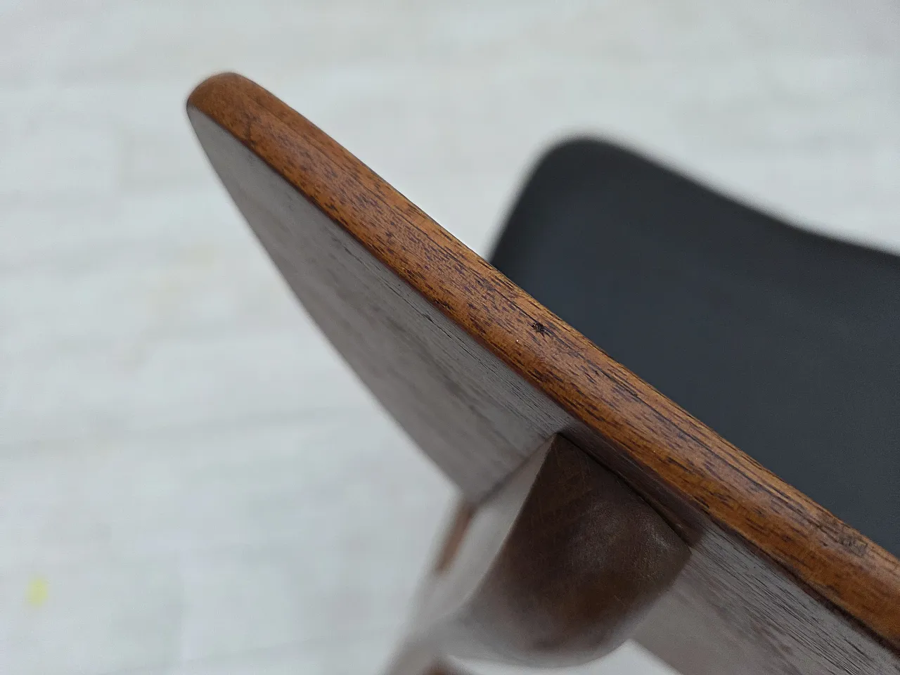 4 sedie danesi da pranzo rivestite, anni '60 14