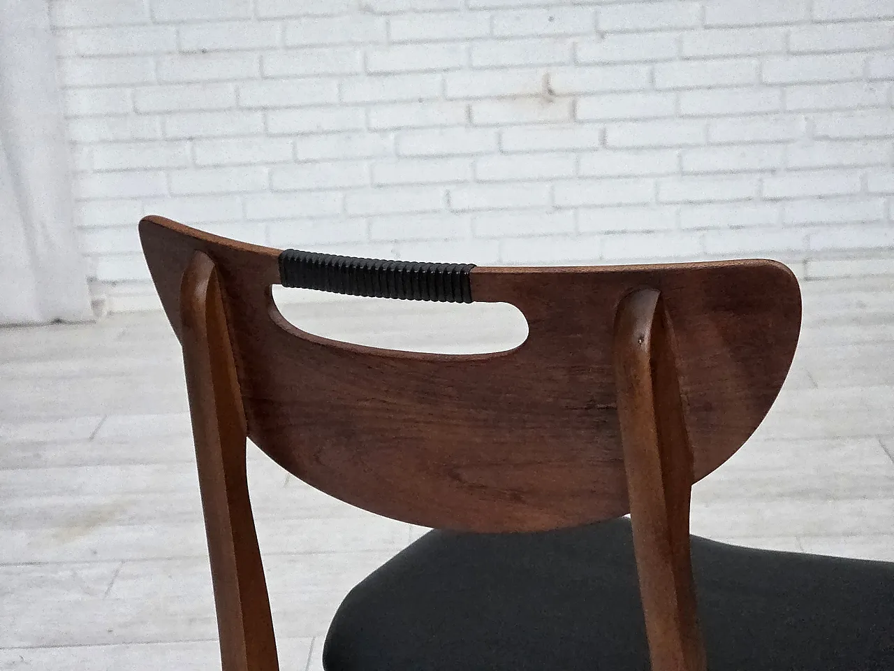 4 sedie danesi da pranzo rivestite, anni '60 16