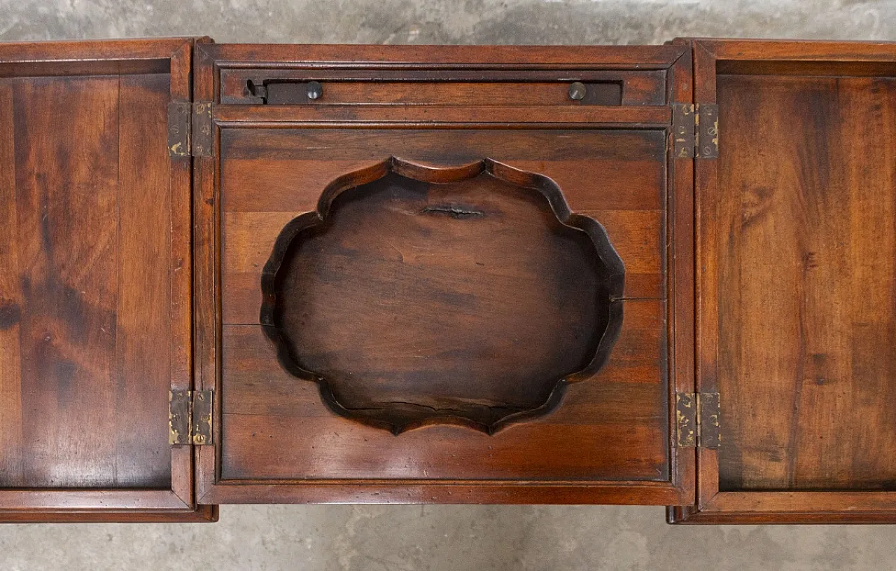 Toletta in legno di noce, '700 11