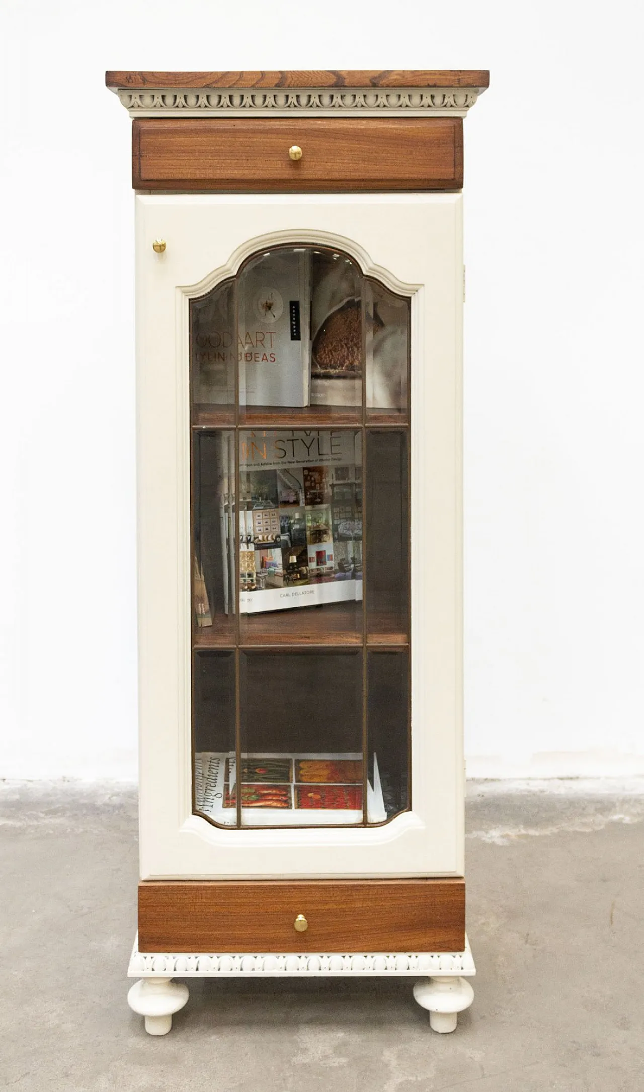 Mobiletto a vetrinetta in rovere massello, '900 1