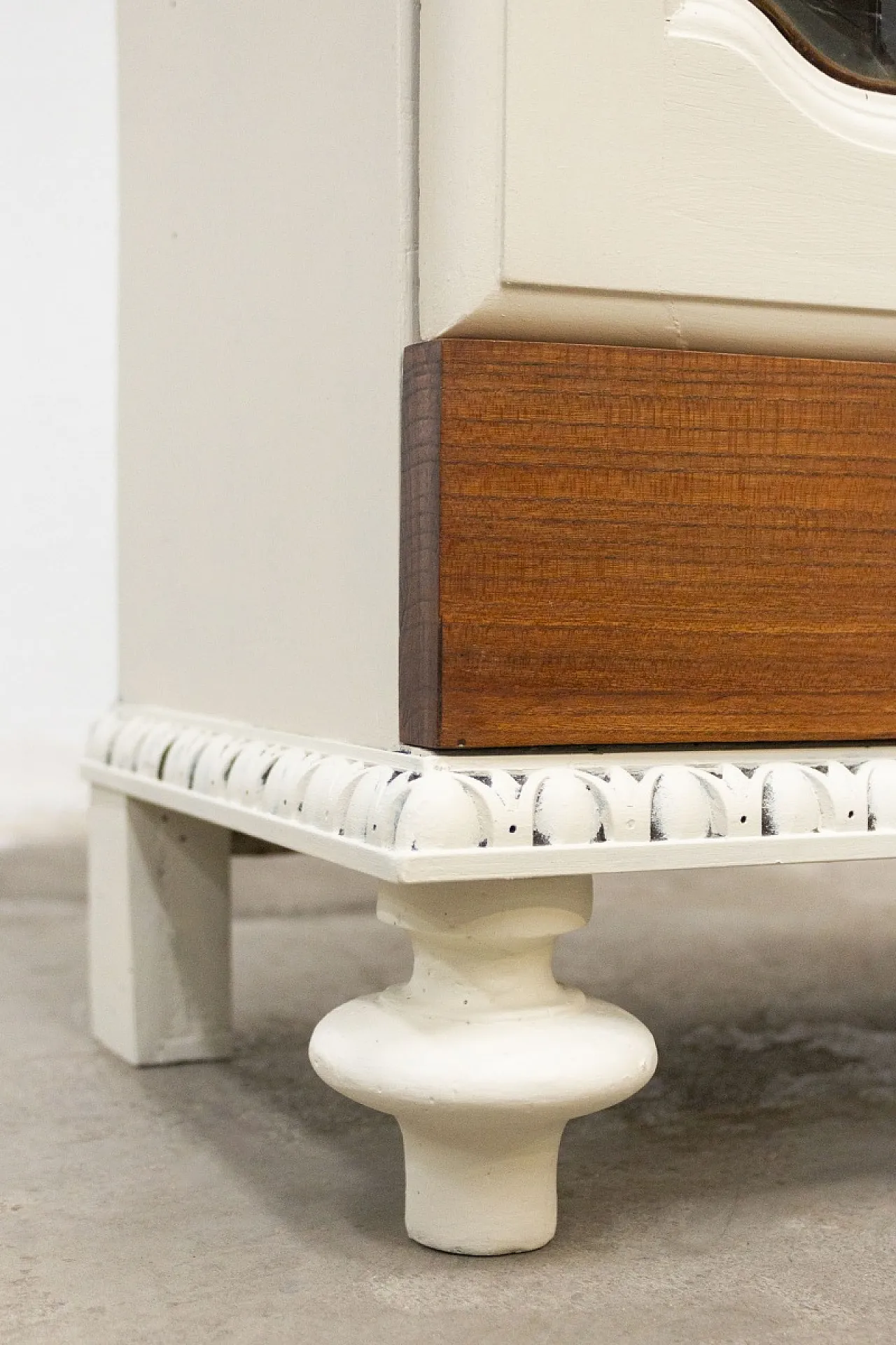 Mobiletto a vetrinetta in rovere massello, '900 11