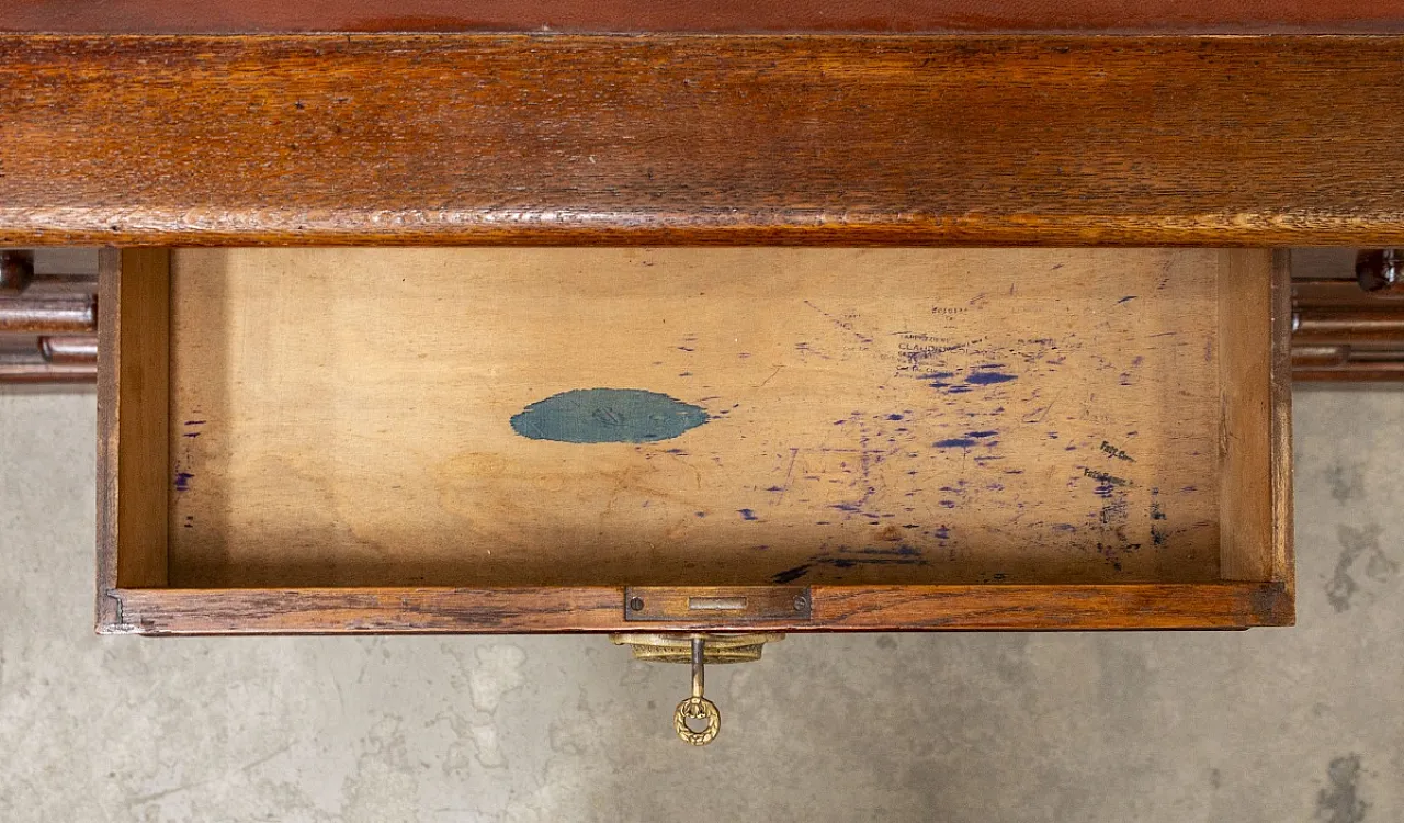 Scrivania ministeriale in legno di rovere massello, anni '20 4