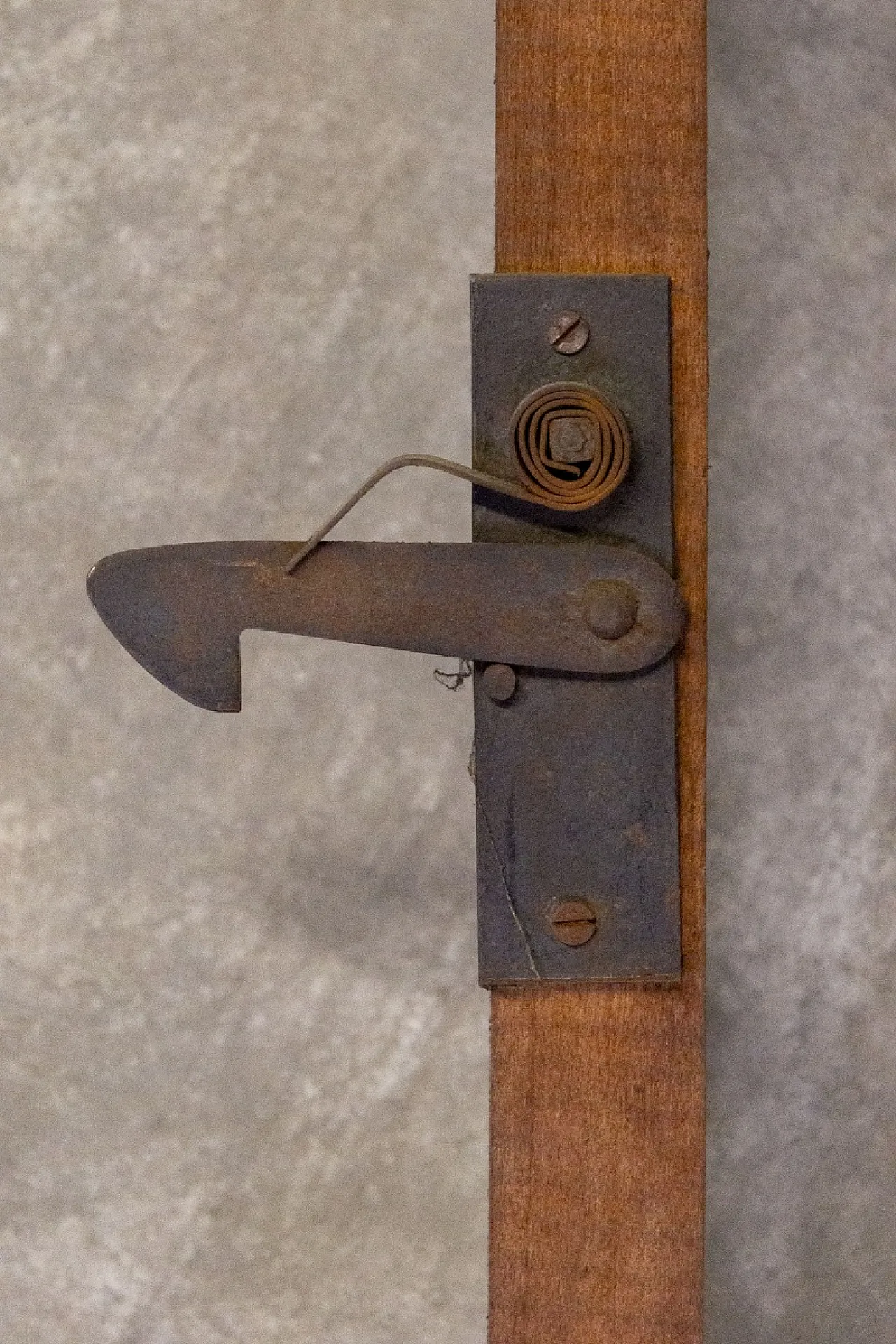 Scrivania ministeriale in legno di rovere massello, anni '20 16