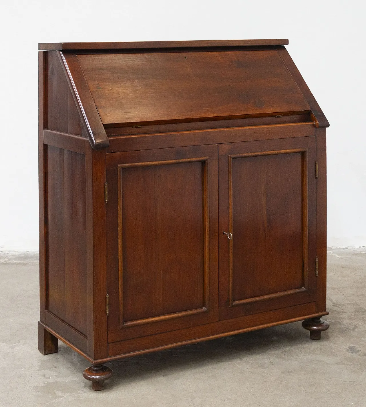 Ribalta in legno di noce massello, '900 2